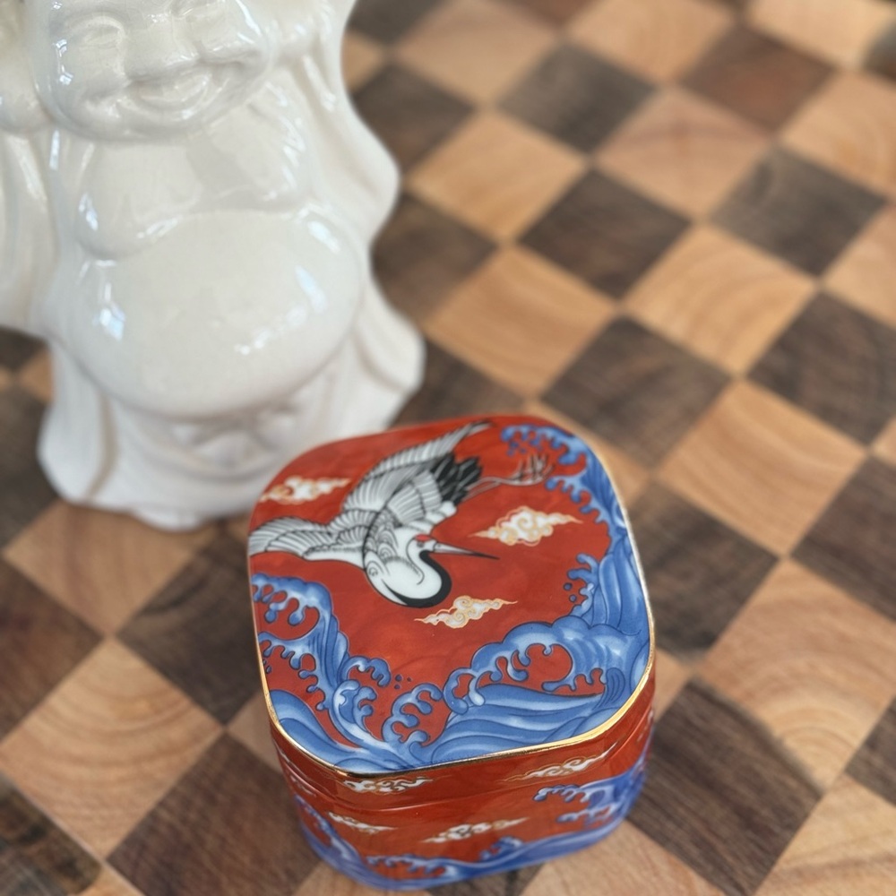 Vintage Takahashi Porcelain Trinket Keepsake Box with Crane Motif Japan